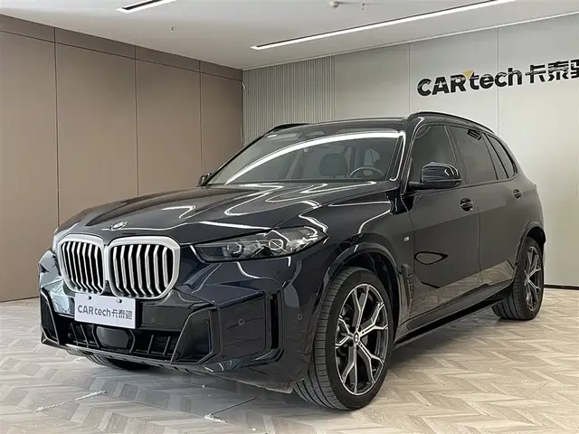 BMW X5 2023 xDrive 30Li Premium M Sport Black Night Package