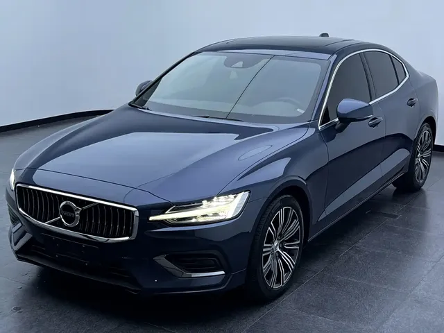 Volvo S60 2022 B4 Smart Vision Luxury Edition