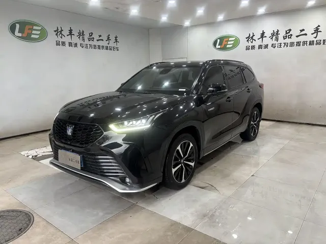 Toyota Crown Kluger 2022 2.5L HEV 4WD Luxury Edition