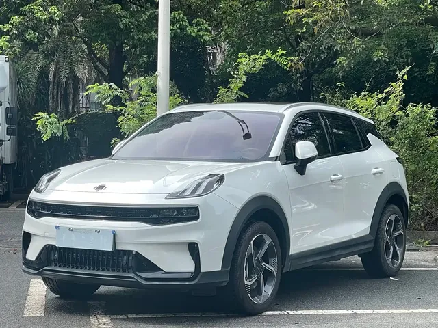 Lynk & Co 06 EM-P 2022 PHEV 84KM Range Pro