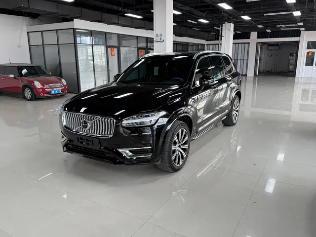 Volvo XC90 2022 B5 Smart Luxury Edition 5-seater