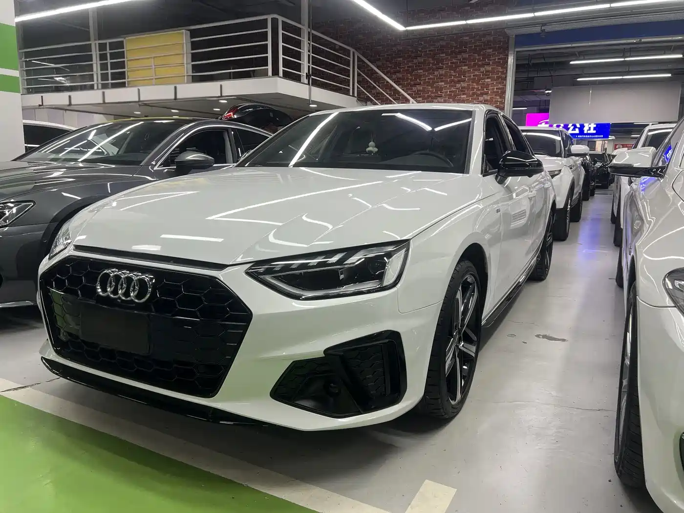Audi A4L 2024 40 TFSI Luxury Dynamic