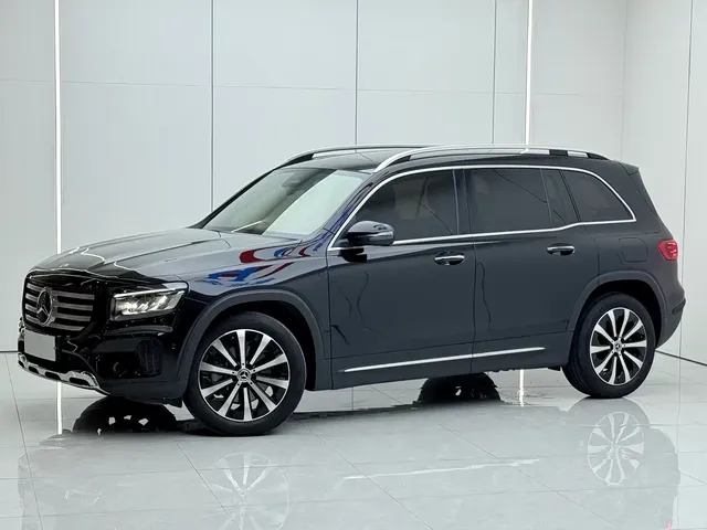 Mercedes-Benz GLB 2025 Model GLB 220 Fashion Style