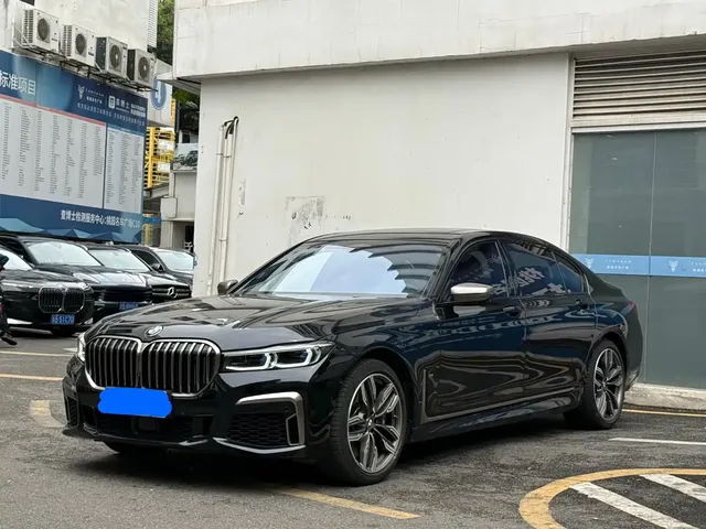 BMW 7 Series 2019 Facelift M760Li xDrive V12 Sport Package