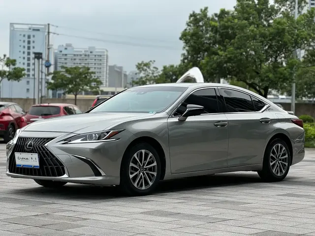 Lexus ES 2021 260 Excellence Edition
