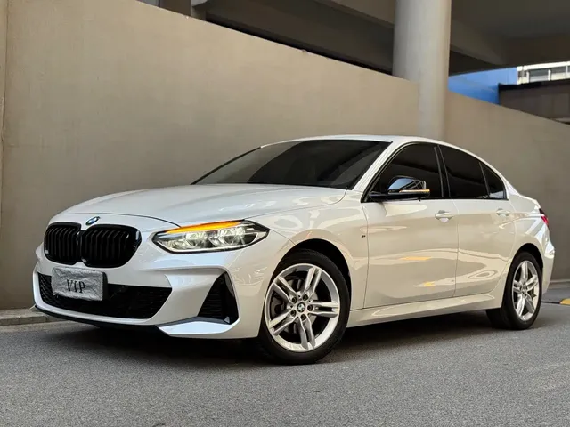 BMW 1 Series 2022 120i M Sport Shadow Edition