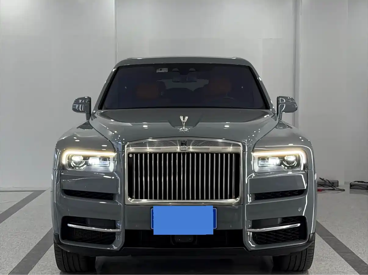 Rolls-Royce Cullinan 2018 5-Seater Version