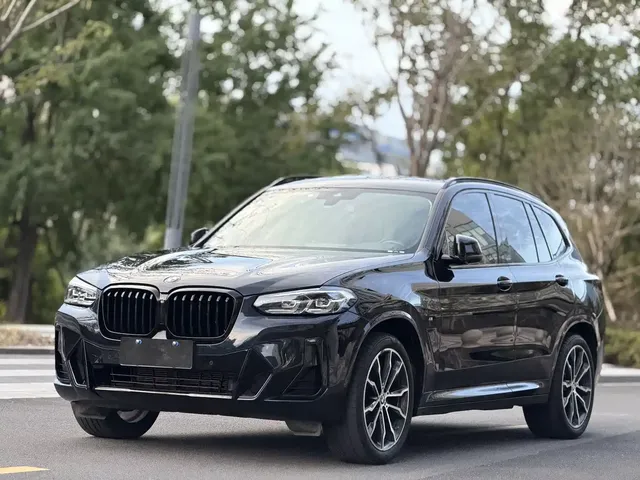 BMW X3 2022 xDrive30i Leading M Night Package