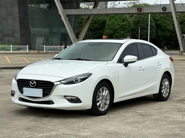 Mazda 3 Axela 2019 Cloud Control Edition Sedan 1.5L Auto Luxury China V