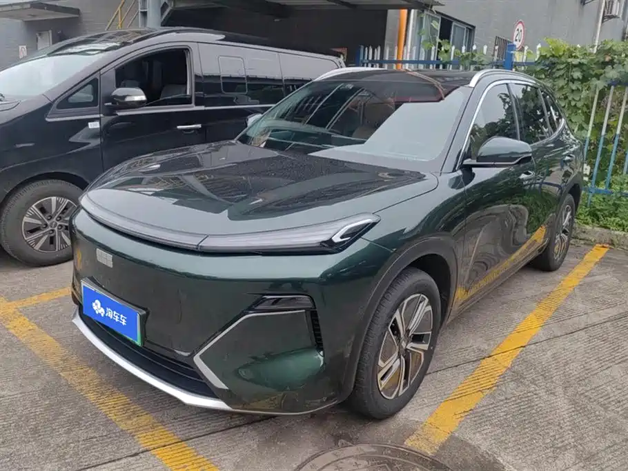 Geely Galaxy Starship 7 EM-i 2025 Model 120km Explorer+ Edition