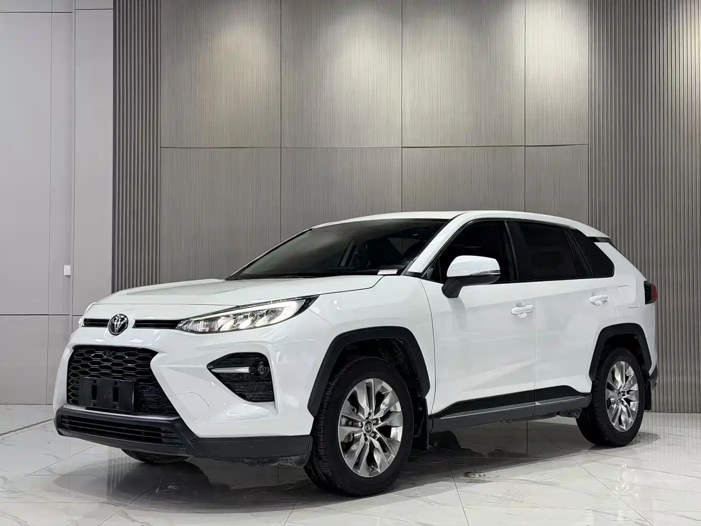 Toyota Wildlander 2022 2.0L CVT FWD Luxury PLUS Edition