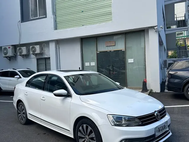 Volkswagen Sagitar 2018 180TSI DSG Premium Edition