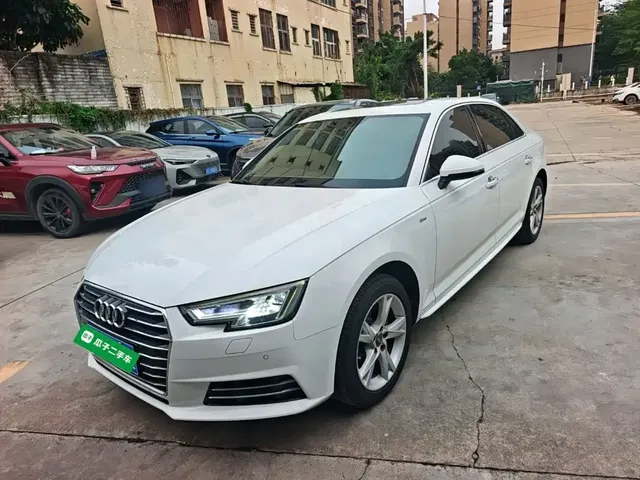 Audi A4L 2018 30th Anniversary 40 TFSI Progressive
