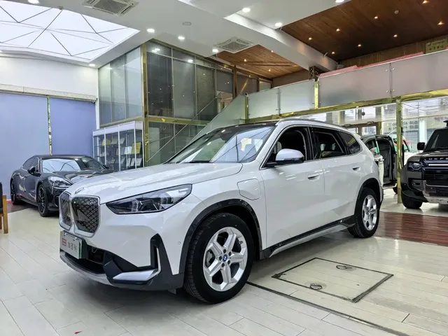 BMW iX1 2025 eDrive25L X Design Package