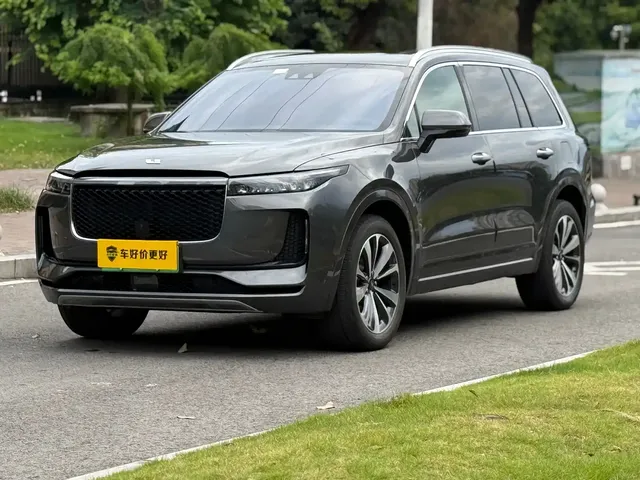 Li Auto Li ONE 2020 Extended Range 6-seater