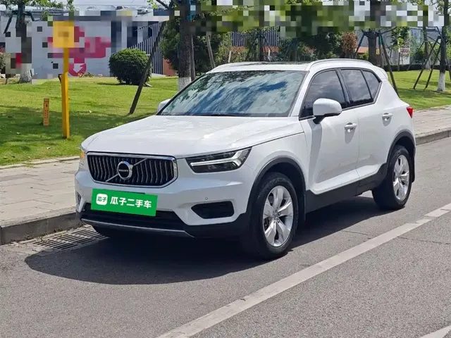 Volvo XC40 2021 Model T4 AWD Smart Drive Fashion Edition