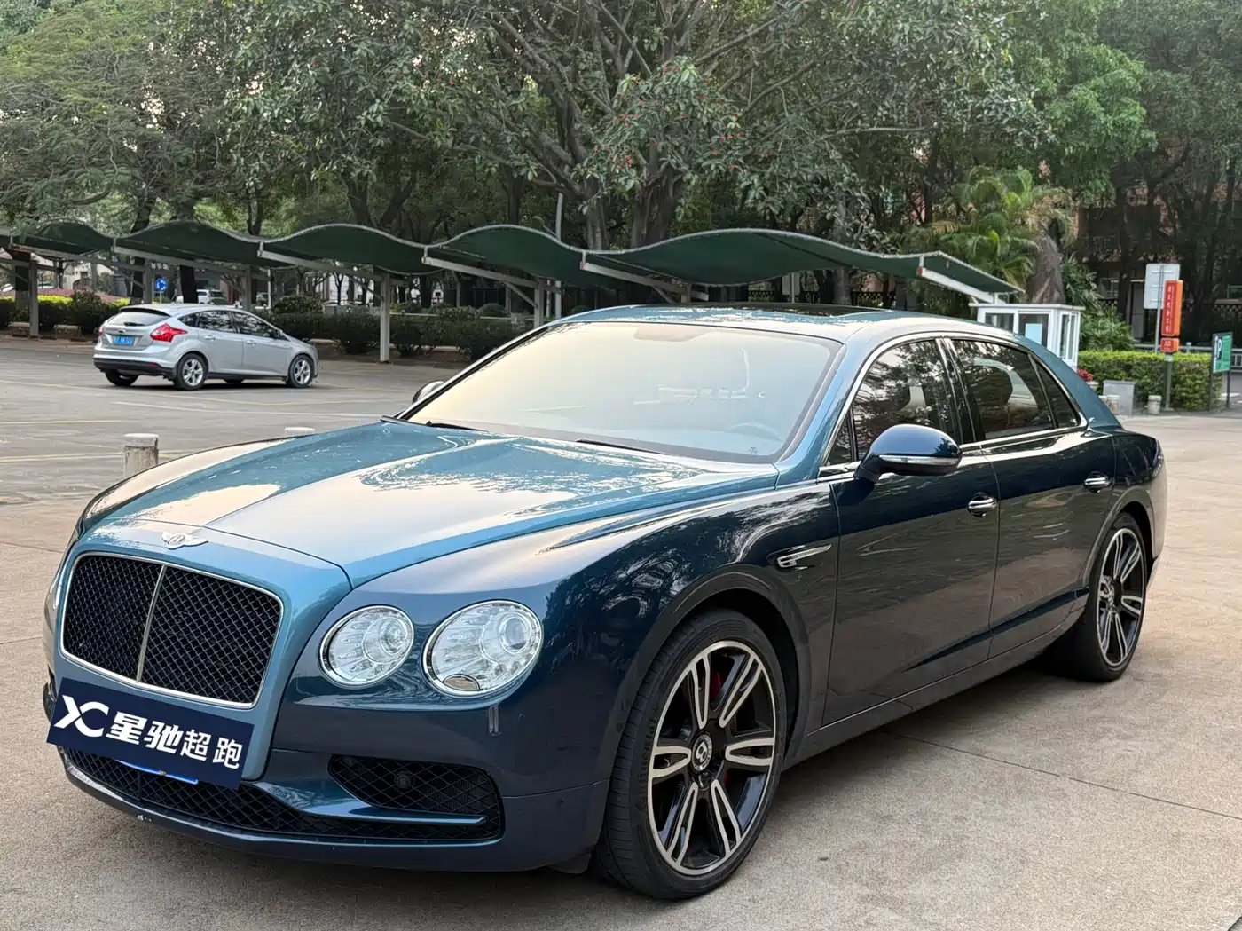 Bentley Flying Spur 2017 4.0T V8 S Standard