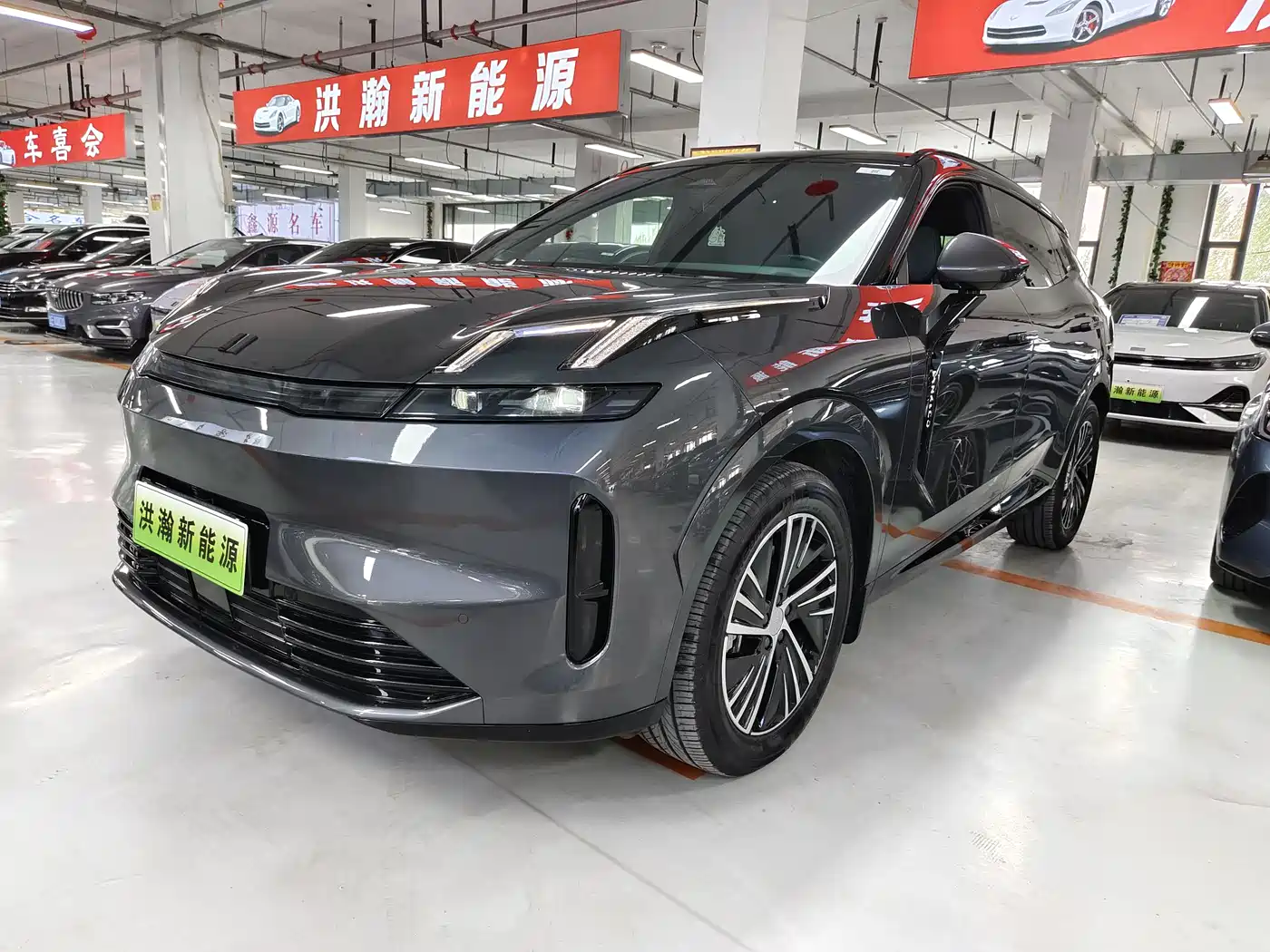Lynk & Co 08 EM-P 2025 120km Long Range Pro