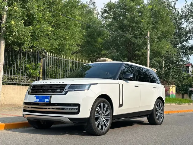 Land Rover Range Rover 2025 3.0 L6 400PS Flourishing Era Extended Wheelbase