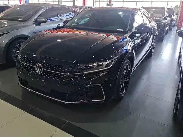 Volkswagen Passat 2024 Model 380TSI Starlight Elite