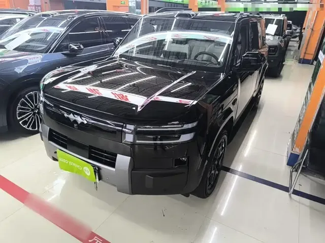 Fang Cheng Bao Titanium 7 2025 AWD Base Model