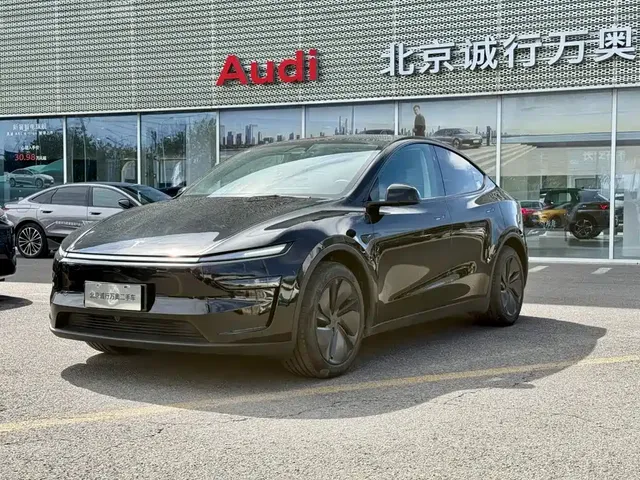 Tesla Model Y 2025 Rear-Wheel Drive