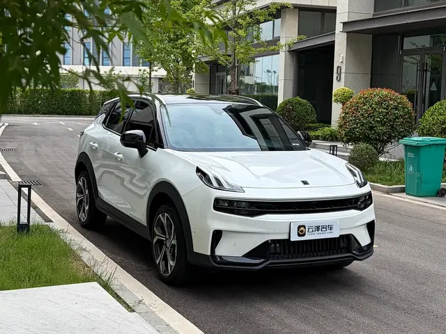 Lynk & Co 06 2023 Remix 1.5T Power Halo