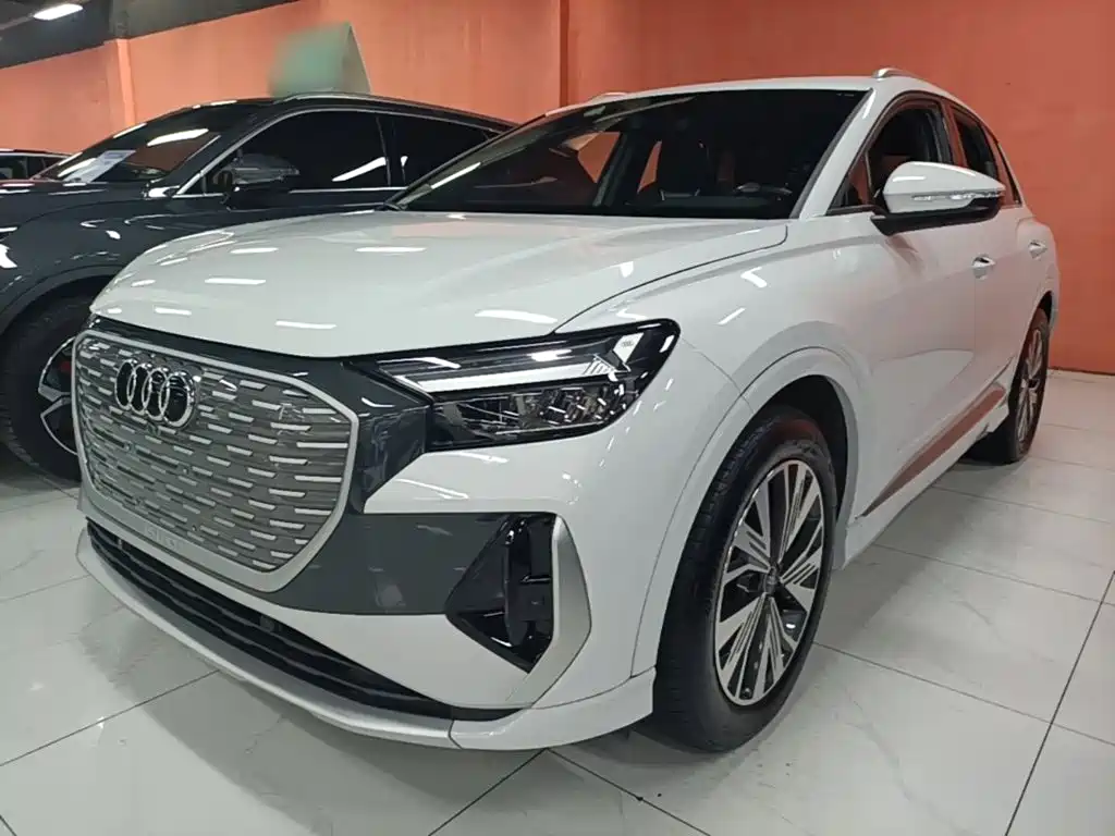 Audi Q4 e-tron 2023 40 e-tron Pioneer Edition