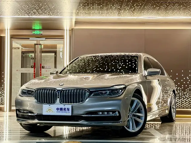 BMW 7 Series 2018 730Li Premium Type Excellence Package