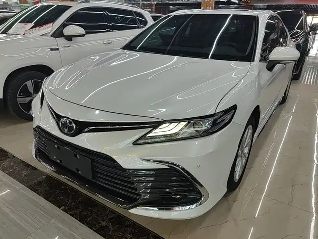 Toyota Camry 2023 2.0G Luxury Edition