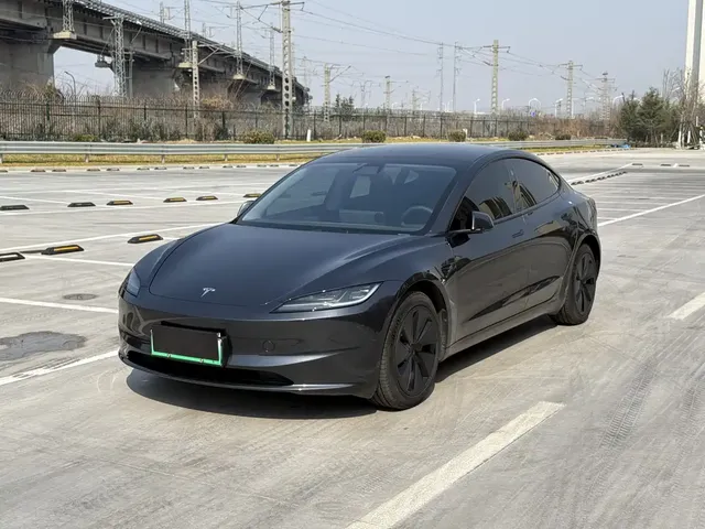 Tesla Model 3 2023 Long Range All-Wheel Drive