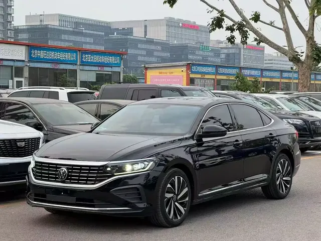 Volkswagen Passat 2024 380TSI Starlight Luxury Edition