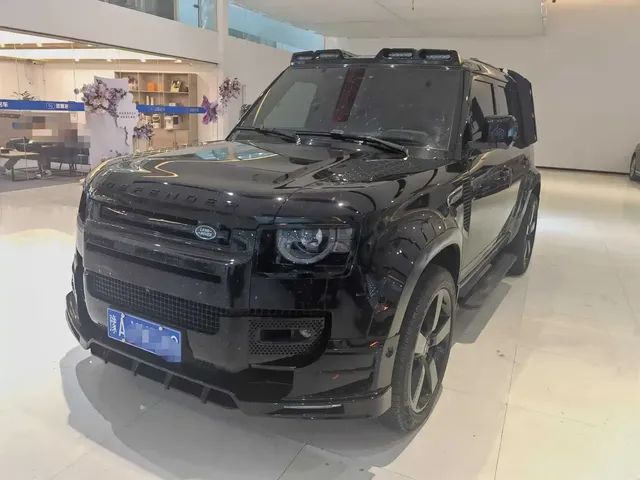 Land Rover Defender 2025 110 3.0T P400 -Dynamic HSE