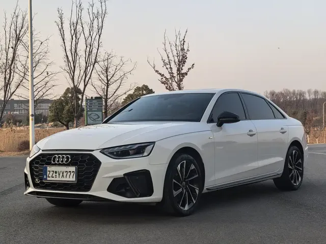 Audi A4L 2023 40 TFSI Luxury Sport