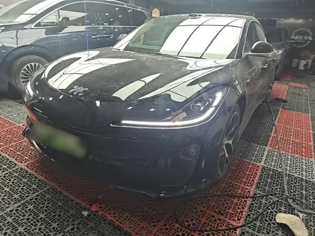 IM Motors IM L6 2025 Ultra