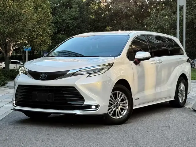 Toyota Sienna 2021 2.5L Hybrid Comfort Edition