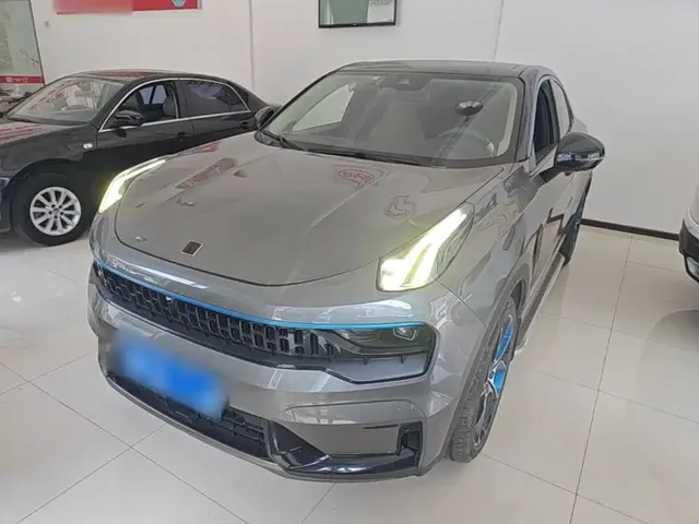 Lynk & Co 05 2020 2.0TD 2WD Shine Halo