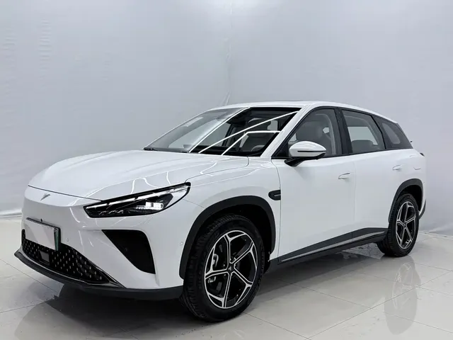 Nezha Auto Nezha L 2024 Extended Range 310 Flash Charge Red Edition