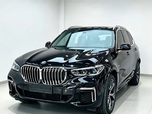 BMW X5 2022 Model xDrive 40Li M Sport Package