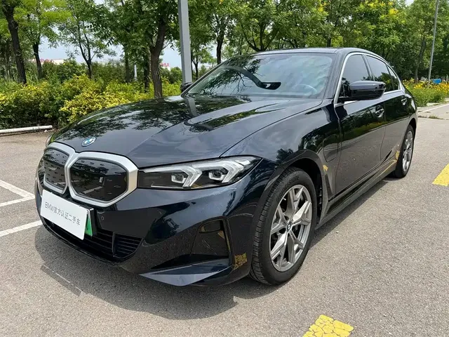 BMW i3 2024 eDrive 35 L