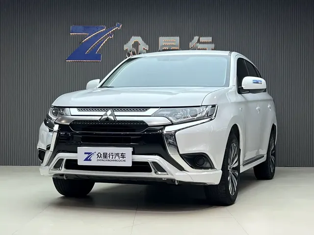 Mitsubishi Outlander 2021 Facelift 2.0L 2WD Comfort Edition 5-Seater
