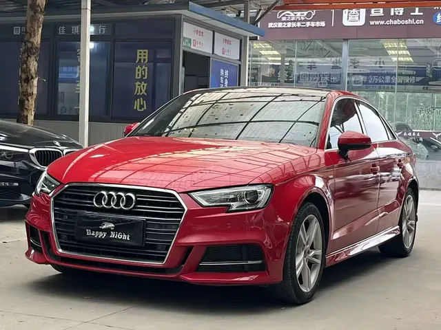 Audi A3 2018 30th Anniversary Limousine 35 TFSI Fashion