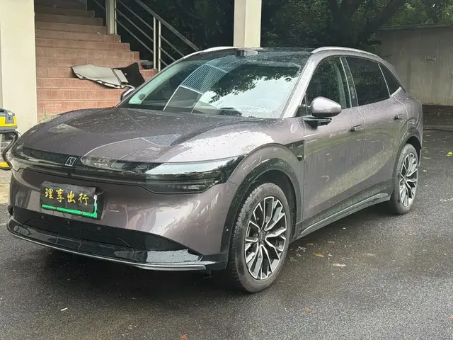 ZEEKR 7X 2025 Model 75kWh RWD Smart Driving Edition