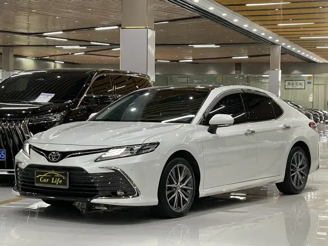 Toyota Camry 2021 2.5G Luxury Edition
