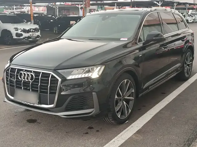Audi Q7 2023 55 TFSI quattro S line Sport