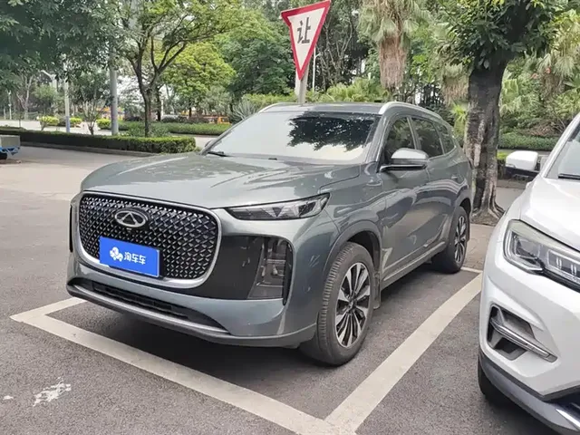 Chery Tiggo 8 PLUS 2025 290TGDI DCT Luxury 5-seater
