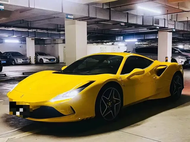 Ferrari F8 2019 Tributo 3.9T V8