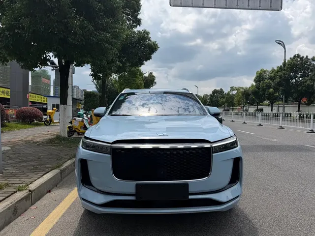 Li Auto Li ONE 2020 Extended Range 6-seater