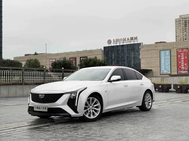Cadillac CT5 2024 28T Luxury Model