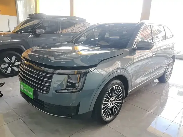 Jetour X70L 2025 2.0T Automatic Flagship 7-Seater
